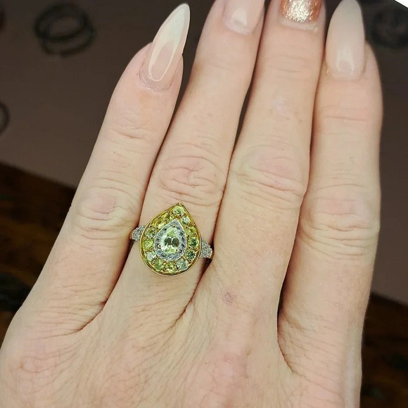 *RARE* Yellow-Green Chrysoberyl & Zircon Double Halo Ring. - Picture 6 of 11